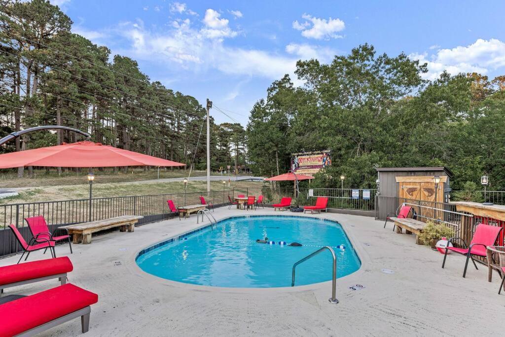 Stonegate Lodge King Bed, Wifi, 50In Roku Tv, Salt Water Pool Room #108 Юрика-Спрінгс Екстер'єр фото