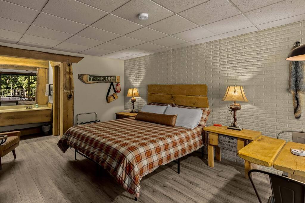 Stonegate Lodge King Bed, Wifi, 50In Roku Tv, Salt Water Pool Room #108 Юрика-Спрінгс Екстер'єр фото